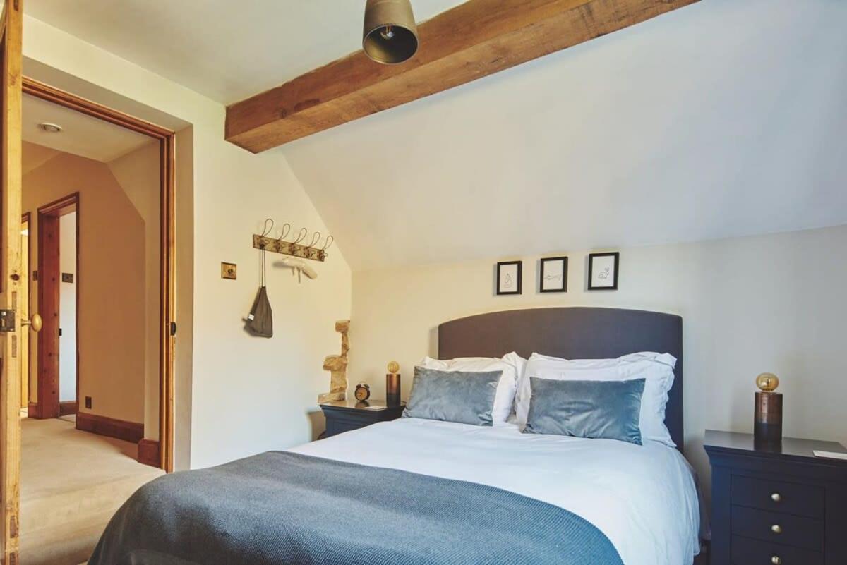 Large Stylish Luxury Cotswold Cottage - Ideal For Families, W/ Ev Charging 安多弗斯福德 外观 照片
