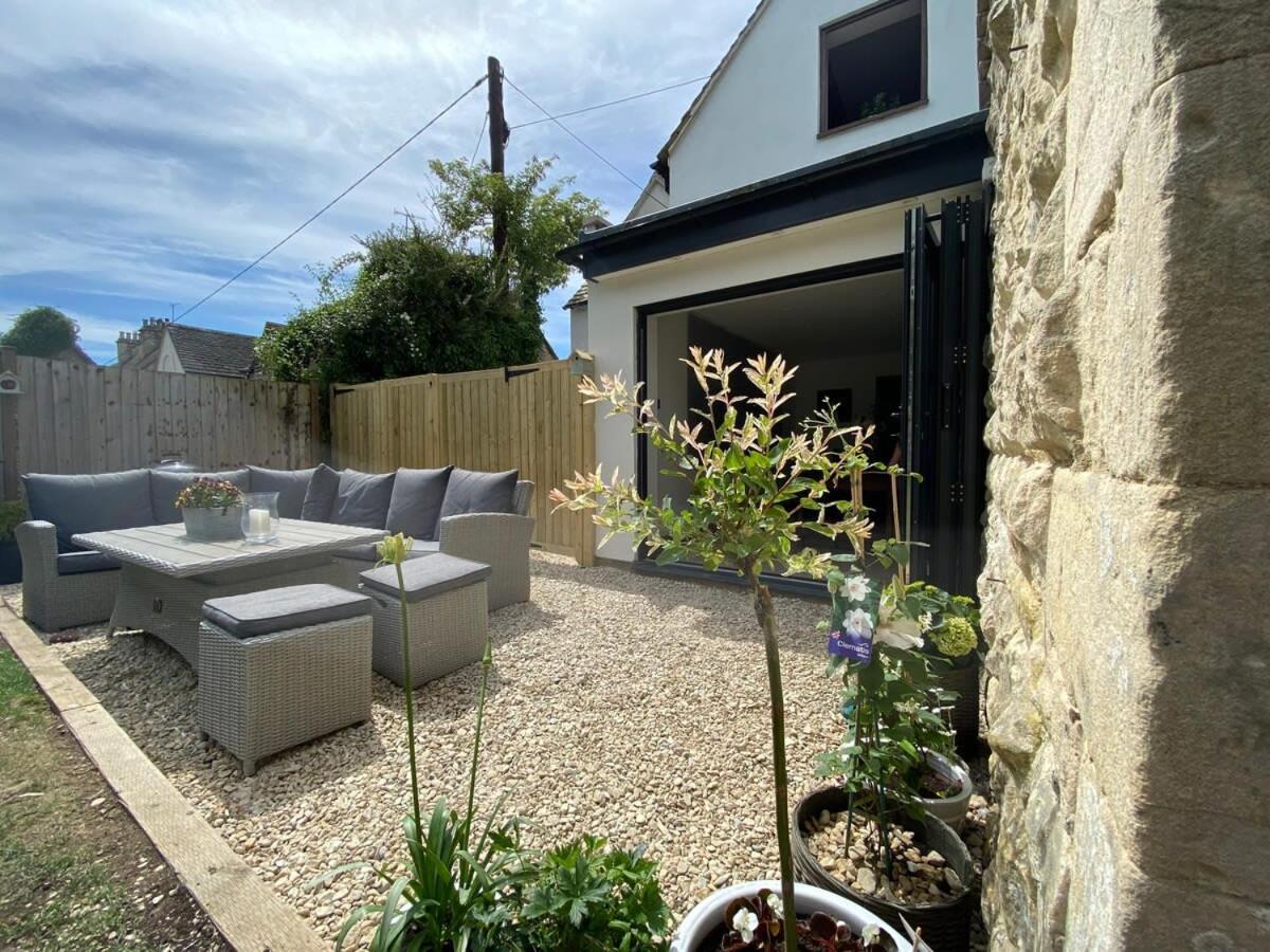 Large Stylish Luxury Cotswold Cottage - Ideal For Families, W/ Ev Charging 安多弗斯福德 外观 照片
